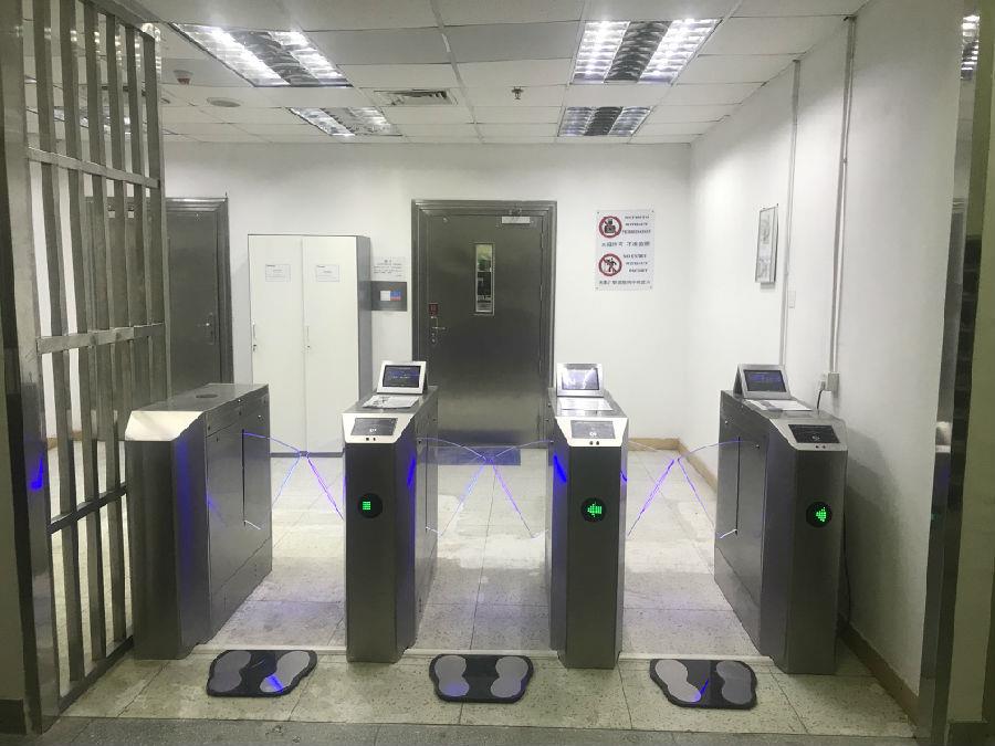 ESD三輥閘防靜電門禁案例圖 (6).JPG