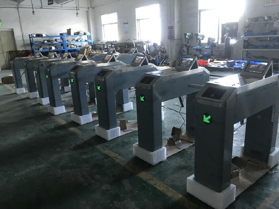 ESD三輥閘防靜電門禁案例圖 (1).JPG