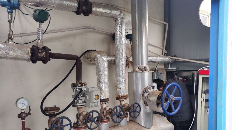 渦街流量計測蒸汽，現(xiàn)場安裝調試